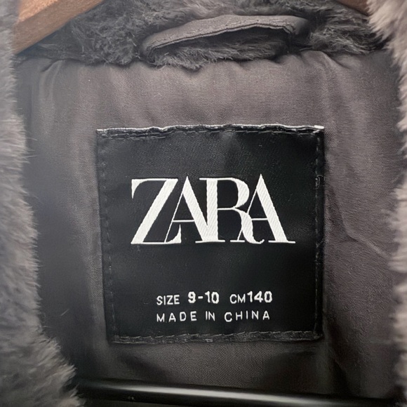 Zara Faux Fur grey full zip Jacket 9-10 - Picture 3 of 6
